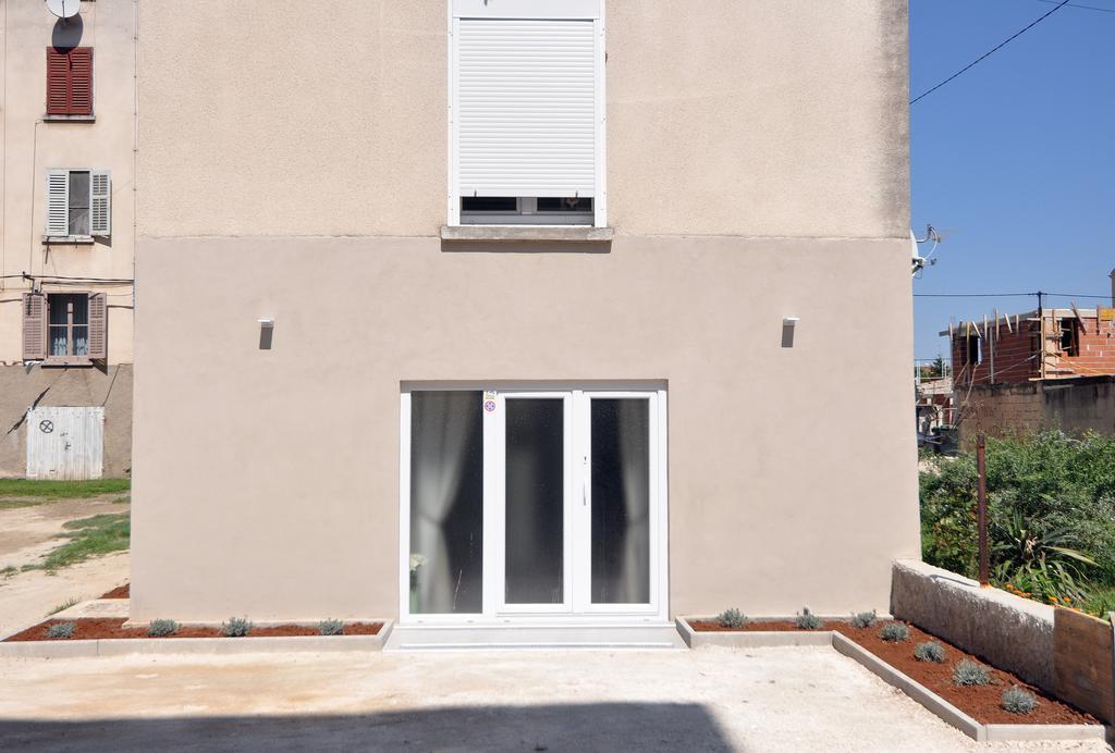Amfora Deluxe Studio Pula Exterior photo